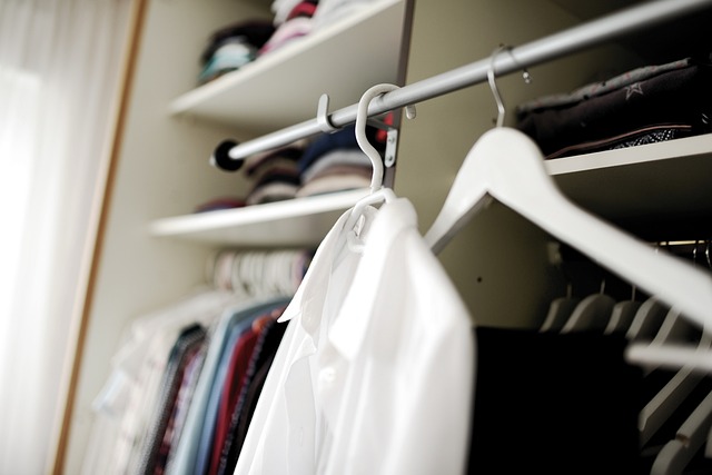 wardrobe-5961191_640